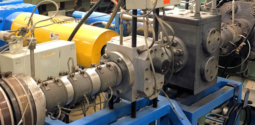 Polymer Extrusion Screen Changer with Gear Pump System in plant